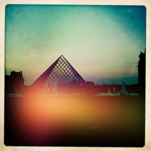 23558 111707688863483 108693222498263 114023 4638143 n  Best photo of the week: iPhone art Photography   open contest by llot