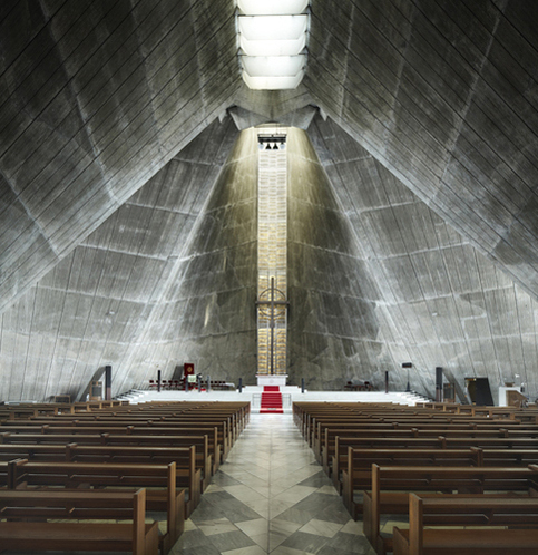 2 153 Photography by Dirk Wiedlein 