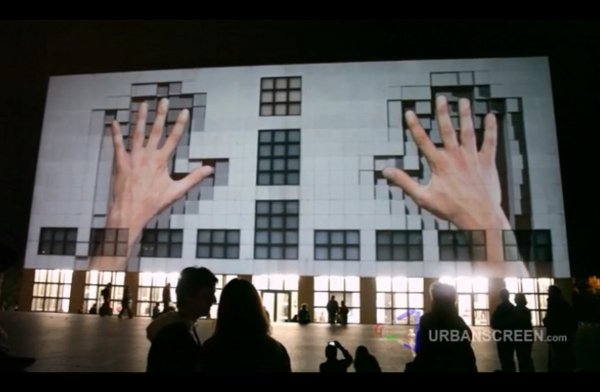 3dprojectionmapping 2 The Future of Urban Art: 10 Amazing Urban Projection Videos