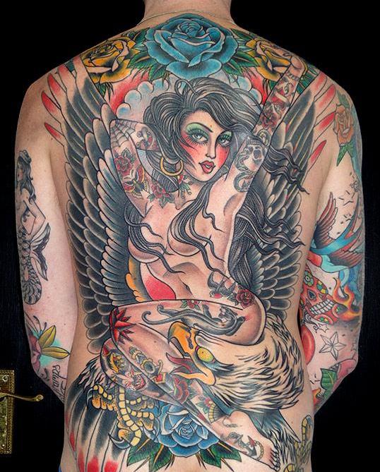 Let's get fascinated by this gallery of tattooed femmes fatales…