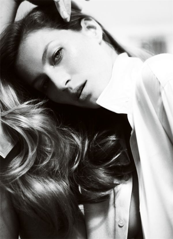 Gorgeous Gisele Bundchen by Testino 664ca0c7be0b Gorgeous Gisele Bundchen by Testino
