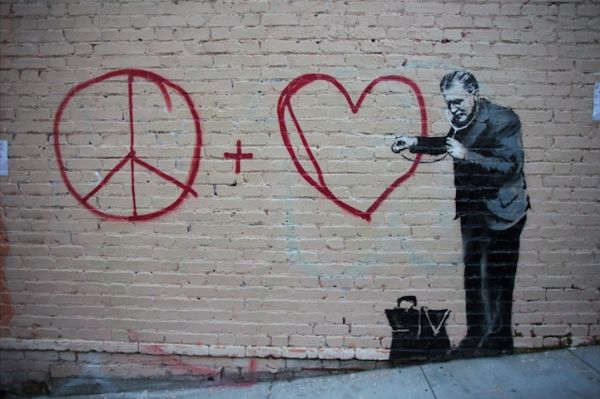 BanksySpottedinSanancisco3 01 pic on Design You Trust BanksySpottedinSanancisco3 01 Banksy from San Francisco