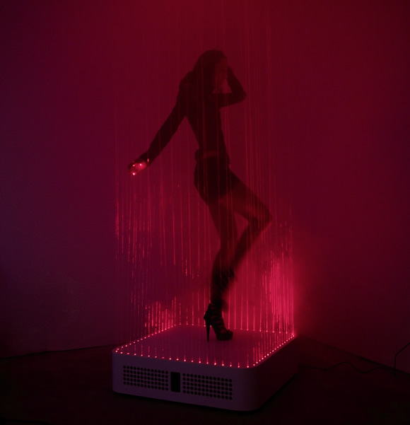 LoRes MD0935 5D 200 pic on Design You Trust LoRes MD0935 5D 200 Moritz Waldemeyer’s “Home Disco”