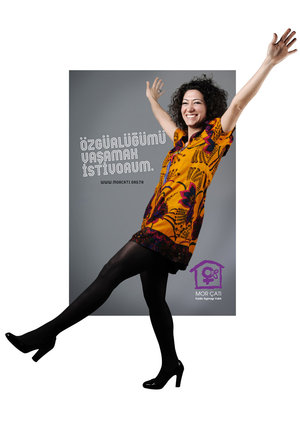 pic on Design You Trust unconscious violence shows itself in banners