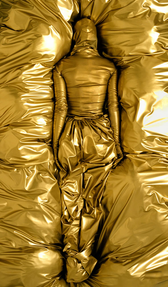 angstrom 04 The Golden Latex Woman