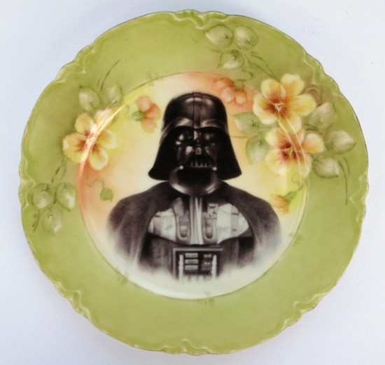 assiettestarwars1550x522 pic on Design You Trust assiettestarwars1550x522 Star Wars retro plates May the fork be with you