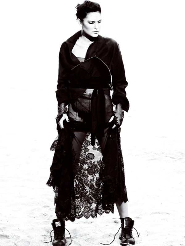 catherinebeauty1 Catherine McNeil by Mario Testino