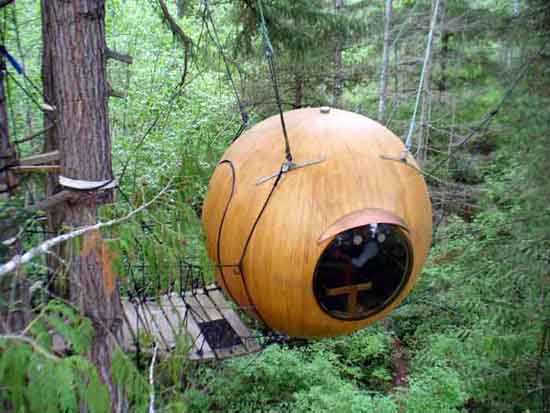eve1 An eye like design house