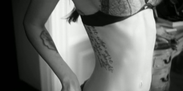 Megan Fox x Emporio Armani Underwear (Video) foxarmani2 Megan Fox x Emporio Armani Underwear (Video)