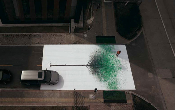 pic on Design You Trust green pedestrian walk