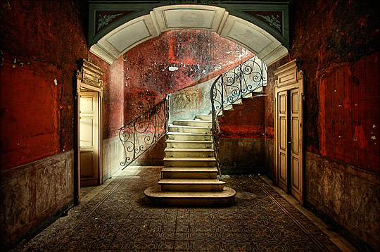 Old and grunge interior photos interi01 Old and grunge interior photos