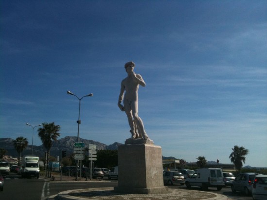 marseilletimelapse3550x412 pic on Design You Trust marseilletimelapse3550x412 Marseille Time Lapse 2 – 1 iPhone, 2 legs and 2200 photos