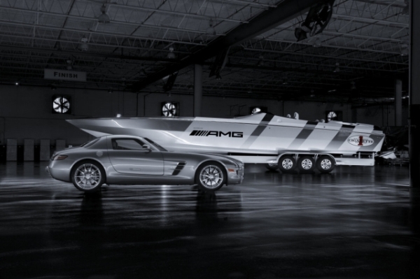 mbslsamgcigarettelarge3 pic on Design You Trust mbslsamgcigarettelarge3 Cigarette Racing boat inspired by the Mercedes Benz SLS AMG