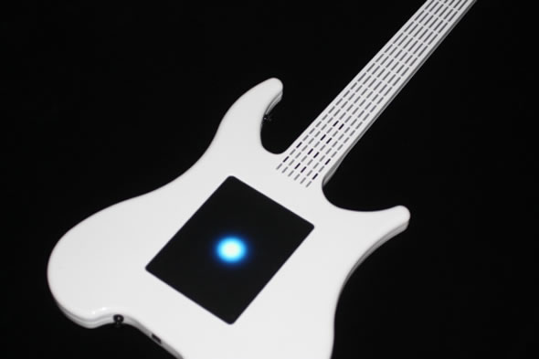 misa 03 MISAs Touchscreen Digital Guitar
