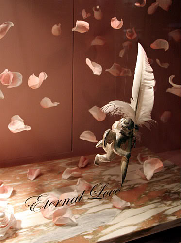 mkmt 0903 5 pic on Design You Trust mkmt 0903 5 Mikimoto Japan Headquaters ETERNAL LOVE Show Window