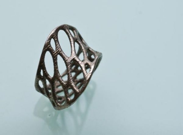 nervous3 pic on Design You Trust nervous3 1 layer twist ring by Nervous System