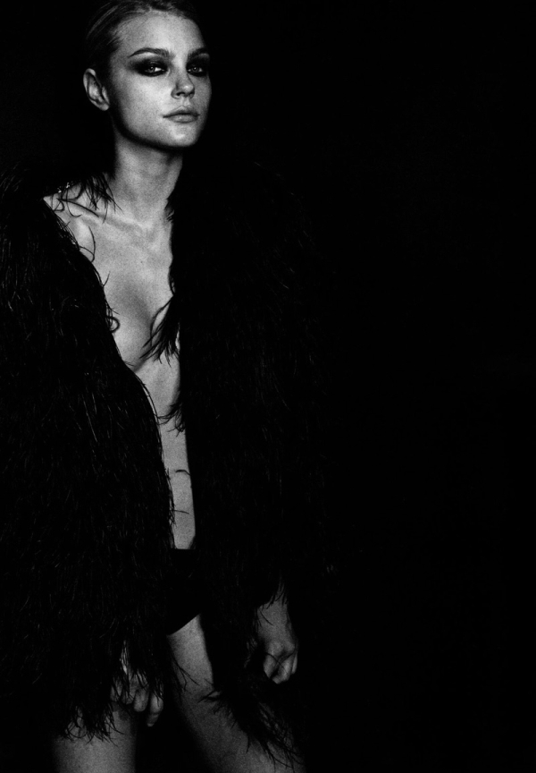peterlindbergh4 pic on Design You Trust peterlindbergh4 Seven by Peter Lindbergh for Numéro