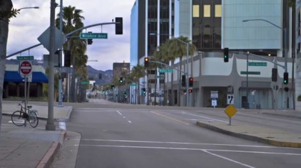 runningonempty Los Angeles without cars !