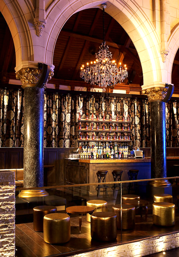 spiritomartini fransecoravo 1 Spirito Martini Lounge | Stunning Church Redesign 