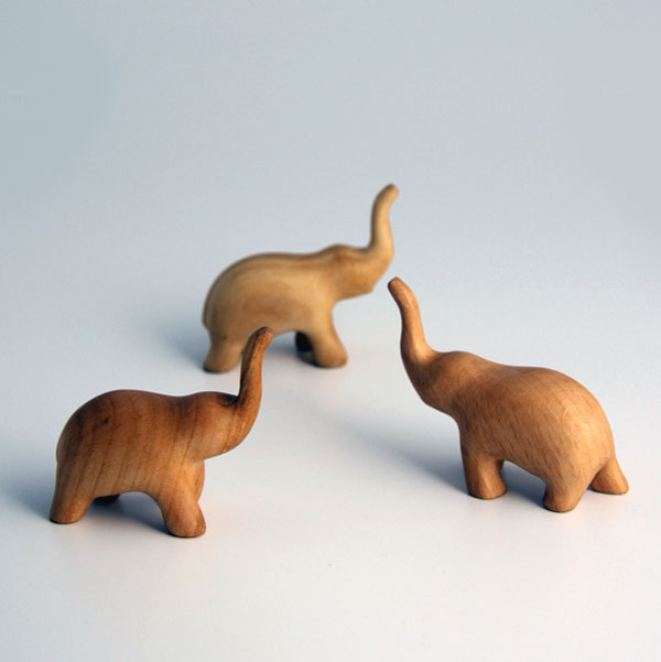 woodenanimal2 Sculpted Wooden Animals from Romp
