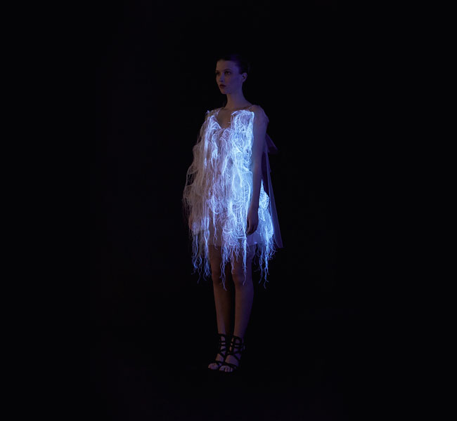 (NO)WHERE (NOW)HERE – Interactive Dresses by Ying Gao » Design You ...