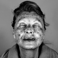 Model-Turned-Photographer Shoots Subjects Under UV Light To Reveal