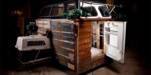 A Man With a Very Big Heart Repurposes Trash to Make Tiny Homes for the Homeless