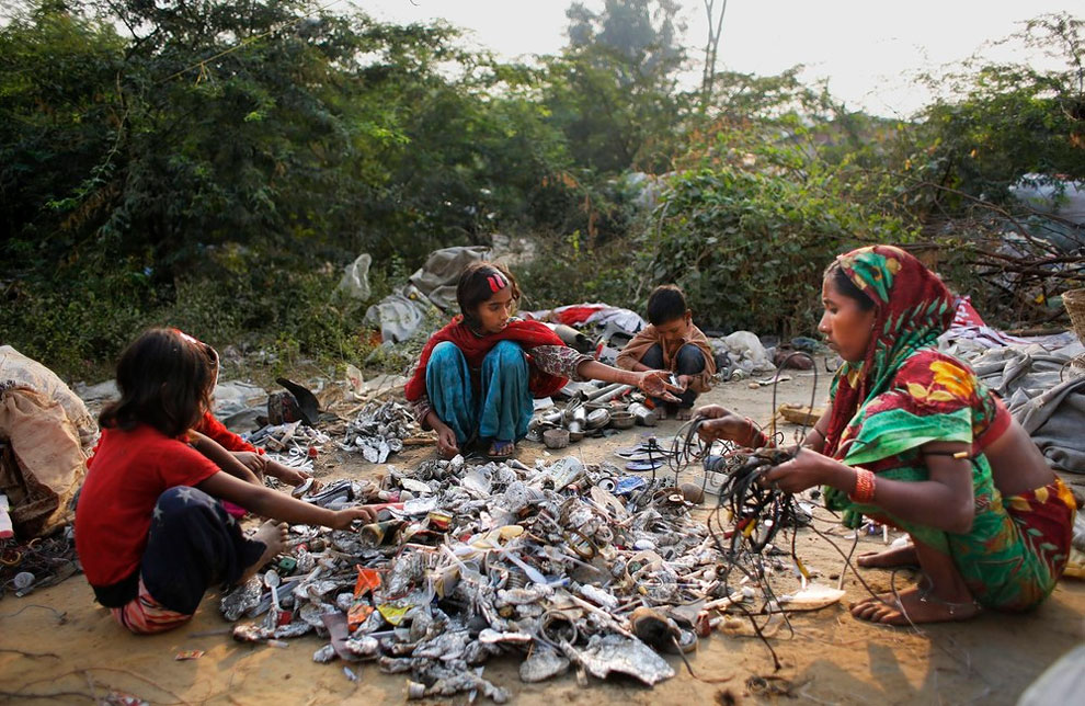 Young Garbage Pickers in India » Design You Trust — Design Daily Since 2007