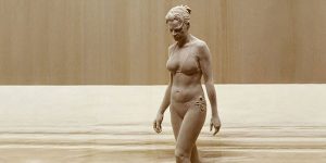 Incredibly Realistic Wood Sculptures Of People Hand-Carved By Peter Demetz