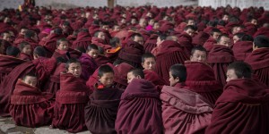 Tibetan Buddhists Celebrate Monlam