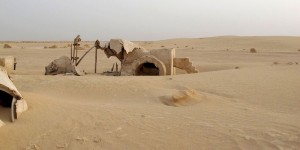 Abandoned Stars Wars Decoration Sets In The Desert