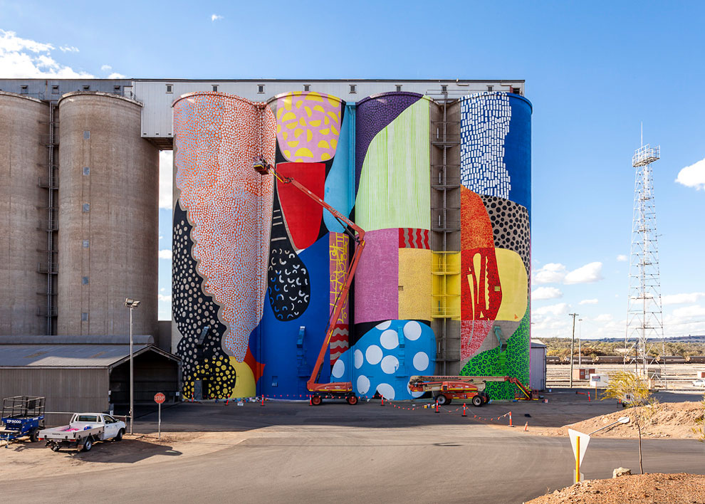 The Incredible Painted Western Australia Grain Silos » Design You Trust