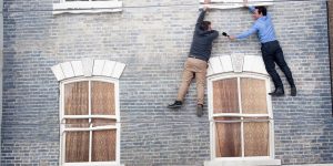Leandro Erlich Creates a House of Mirrors