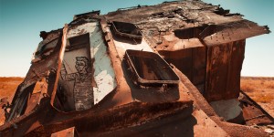 Photographer Hélène Veilleux Took Surreal Photos Of Abandoned Ship Graveyards In The Aral Sea