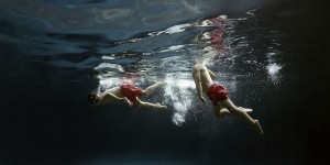 Photographer Took Amazing Underwater Pictures Of Kids Playing Sport Games