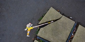 Urban Diversion: Playful Street Art Interventions on the Streets of France