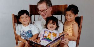 Dad Builds Triple Rocking Chair So He Could Read To His 3 Kids
