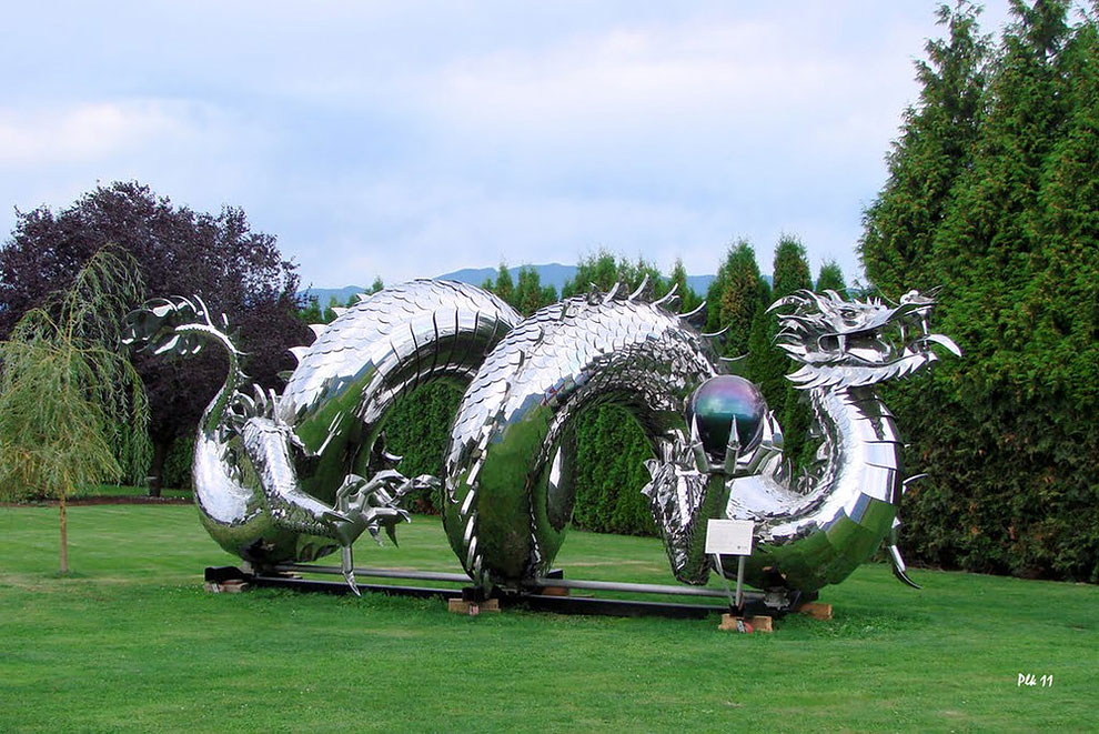 British Columbia-based Metal Sculptor Creates Epic Stainless Steel ...