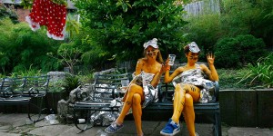Hundreds Streak Around London Zoo To Support Tigers
