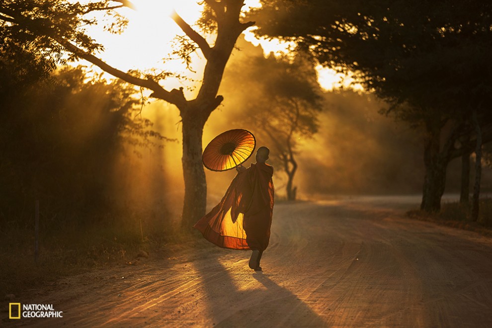 A monk on his way home~