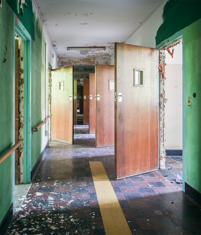 This Is What A Psychiatric Hospital That Has Been Abandoned For Years ...