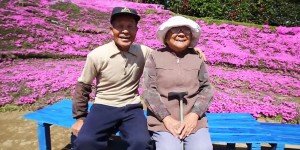 Loving Husband Spends 2 Years Planting Thousands Of Flowers For His Blind Wife To Smell