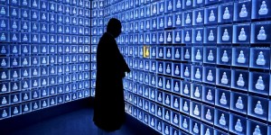 Japan’s High-Tech Cemetery Uses Electronic ID Cards To Identify The Dead