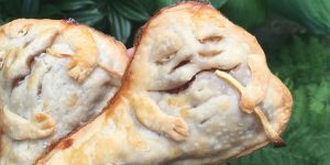 This Girl Made A Yummy Apple Turnovers Shaped Like Jabba The Hutt