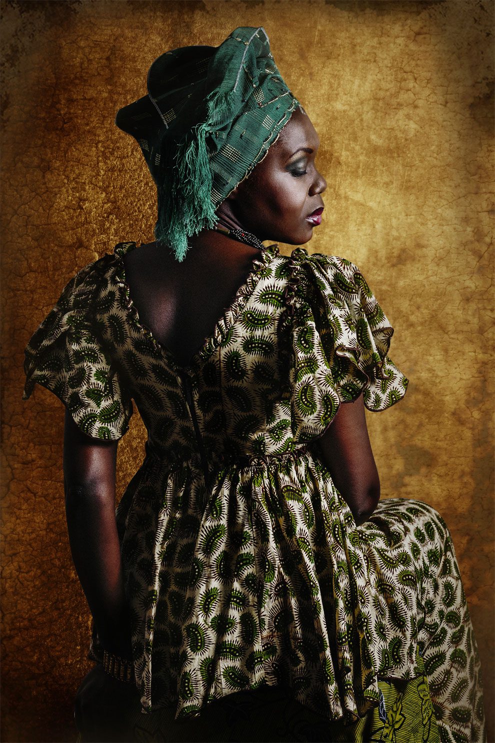 Africa women. Joana Choumali. Африканский костюм. Африканский женский костюм. Африканские Наряды женщин.