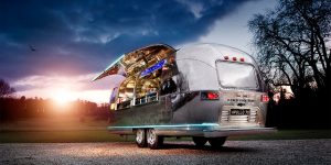 Apollo 70: Airstream Bar On Wheels For Awesome Cocktail Parties