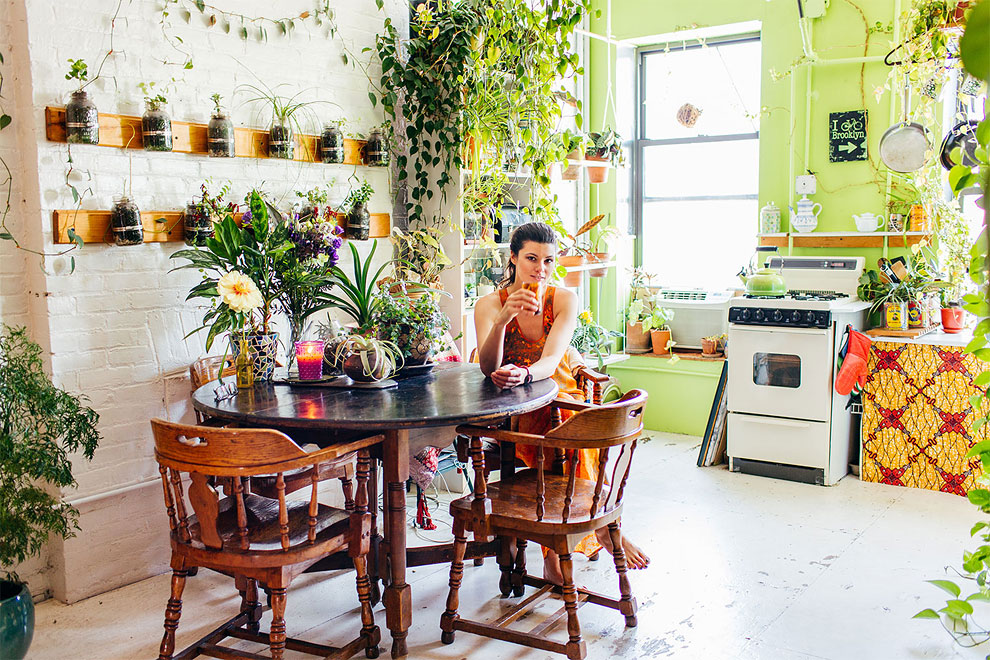 Meet A Woman Who Keeps 500 Plants In Her Brooklyn Apartment » Design ...