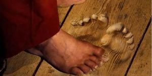 Buddhist Monk Makes Footprints In Wooden Floorboards Through 20 Years Of Prayer