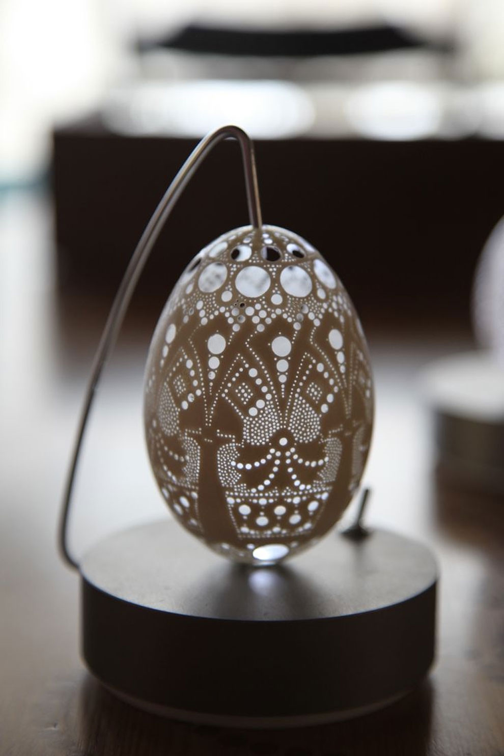 This 72yo Slovenian Artist Creates Beautifully Carved Egg Sculptures ...