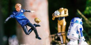 Japanese Artist Creates Stunning Mashup Photos Of Superhero Action Figures